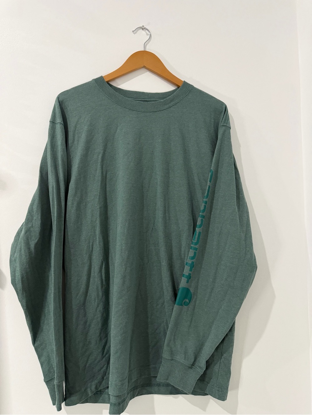 Carhartt Long-Sleeve Tee in Slate Green